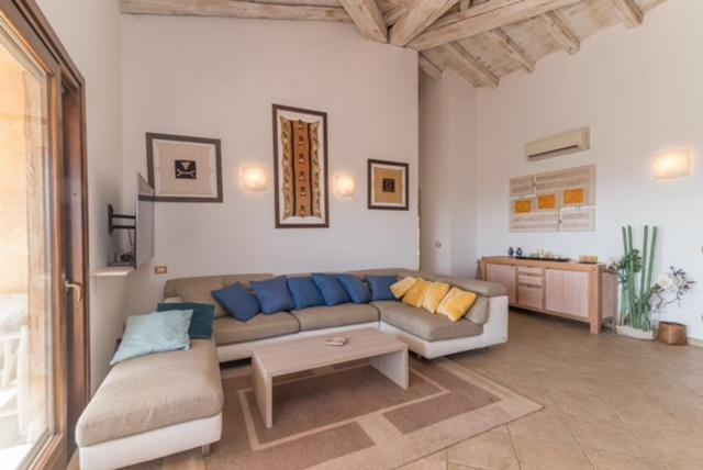Mansion On The Hill Vila Olbia Exterior foto
